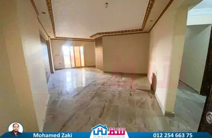 شقة - 3 غرف نوم - 1 حمام للبيع في حي اول المنتزة - الاسكندرية