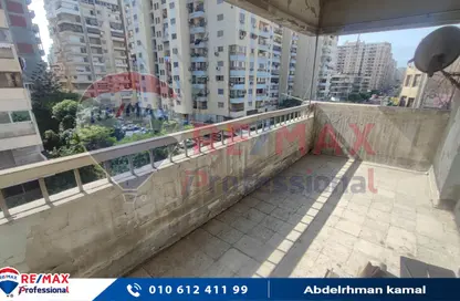 شقة - 3 غرف نوم - 1 حمام للبيع في شارع اديب - السيوف - حي شرق - الاسكندرية