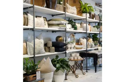 محل تجاري - استوديو - 2 حمامات للايجار في شارع ال ٩٠ الجنوبي - شارع التسعين الجنوبي - التجمع الخامس - مدينة القاهرة الجديدة - القاهرة