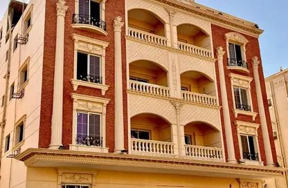 شقة - 3 غرف نوم - 2 حمامات للبيع في غرب الجولف - كمبوندات القطامية - القطامية - مدينة القاهرة الجديدة - القاهرة