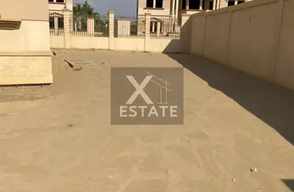 Villa - 4 Bedrooms - 5 Bathrooms for sale in Royal City - Sheikh Zayed Compounds - Sheikh Zayed City - Giza