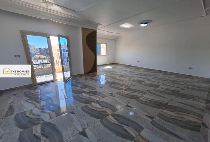 8019629 - Property Image 2