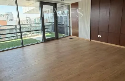 Office Space - Studio - 3 Bathrooms for rent in V90 - North Teseen St. - The 5th Settlement - New Cairo City - Cairo
