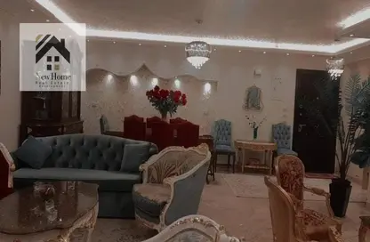Apartment - 4 Bedrooms - 2 Bathrooms for sale in Zahraa El Maadi - Hay El Maadi - Cairo