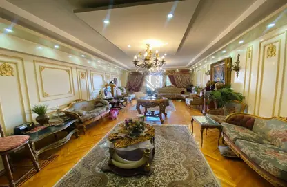 Apartment - 3 Bedrooms - 3 Bathrooms for sale in Zahran Roshdy St. - Glim - Hay Sharq - Alexandria