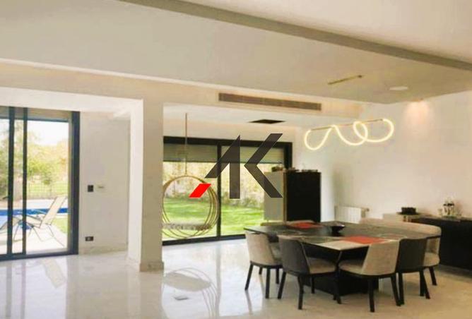 8184681 - Property Image 2