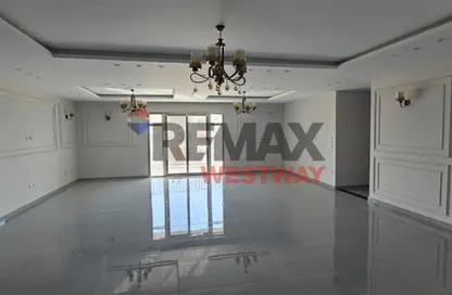 Penthouse - 3 Bedrooms - 3 Bathrooms for sale in October Plaza - 6 October Compounds - 6 October City - Giza Penthouse - 3 Bedrooms - 3 Bathrooms for sale in October Plaza - 6 October Compounds - 6 October City - Giza