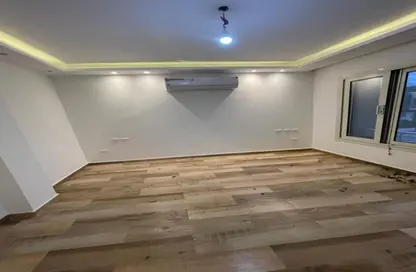 Apartment - 3 Bedrooms - 3 Bathrooms for sale in New Giza - Cairo Alexandria Desert Road - 6 October City - Giza
