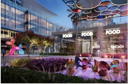 Retail - Studio - 3 Bathrooms for sale in Golden Gate - South Teseen St. - The 5th Settlement - New Cairo City - Cairo