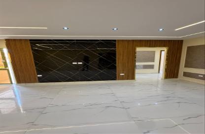 Apartment - 3 Bedrooms - 3 Bathrooms for sale in Al Hosary - 6 October City - Giza