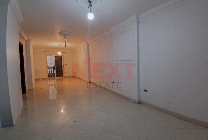 8115699 - Property Image 2