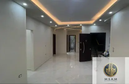 Apartment - 3 Bedrooms - 1 Bathroom for sale in Gardenia Springs - Ext North Inves Area - New Cairo City - Cairo