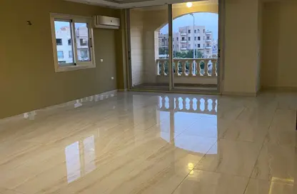 شقة - 3 غرف نوم - 2 حمامات للايجار في جرين ريزيدنس 2 - الحي الثامن - الشيخ زايد - الجيزة