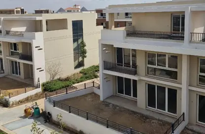 Apartment - 3 Bedrooms - 3 Bathrooms for sale in Pyramids Hills - Cairo Alexandria Desert Road - 6 October City - Giza