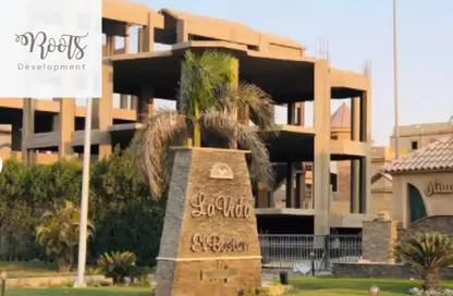 فيلا - 6 غرف نوم - 5 حمامات للبيع في لافيدا البستان - محور 26 يوليو - مدينة 6 أكتوبر - الجيزة