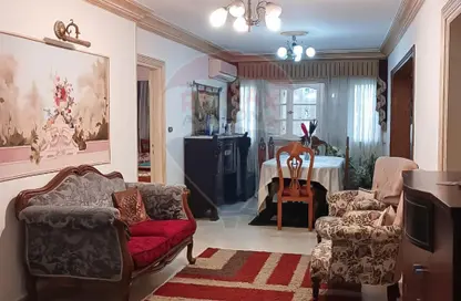 شقة - 3 غرف نوم - 2 حمامات للبيع في شارع كفر عبده - كفر عبده - رشدي - حي شرق - الاسكندرية