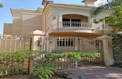 شقة - 4 غرف نوم - 4 حمامات للبيع في الباتيو 5 ايست - الباتيو - كمبوندات الشروق - مدينة الشروق - القاهرة