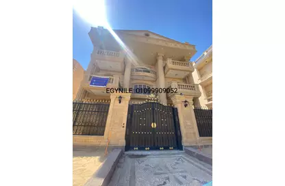 Villa - 7 Bathrooms for sale in Katameya Heights - El Katameya Compounds - El Katameya - New Cairo City - Cairo
