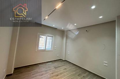 Apartment - 3 Bedrooms - 2 Bathrooms for rent in South Lotus - El Lotus - New Cairo City - Cairo