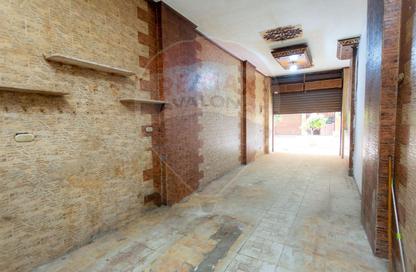 Shop - Studio - 1 Bathroom for sale in Zezenia - Hay Sharq - Alexandria