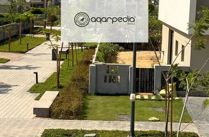 تاون هاوس - 3 غرف نوم - 5 حمامات للبيع في كمبوند البروج - كمبوندات الشروق - مدينة الشروق - القاهرة تاون هاوس - 3 غرف نوم - 5 حمامات للبيع في كمبوند البروج - كمبوندات الشروق - مدينة الشروق - القاهرة