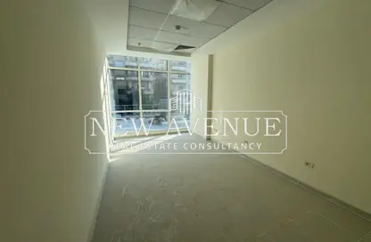 عيادة - استوديو - 2 حمامات للايجار في المنطقة الصناعية - كمبوندات التجمع الخامس - التجمع الخامس - مدينة القاهرة الجديدة - القاهرة