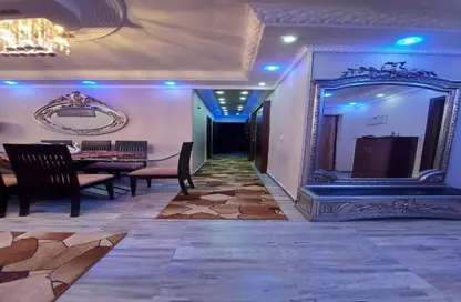 شقة - 3 غرف نوم - 2 حمامات للبيع في حى القرنفل - التجمع الخامس - مدينة القاهرة الجديدة - القاهرة