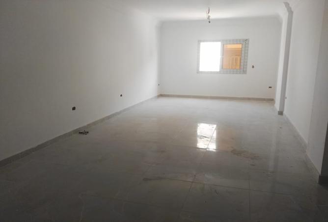 7992300 - Property Image 3