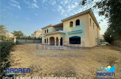 Villa - 6 Bedrooms - 7 Bathrooms for sale in Madinaty - Cairo
