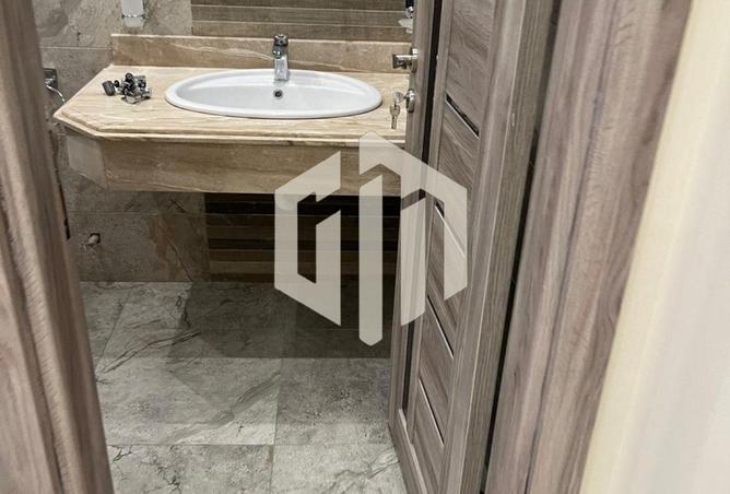 8364973 - Property Image 3