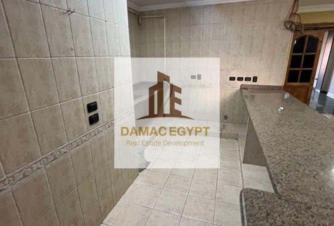 8166010 - Property Image 2