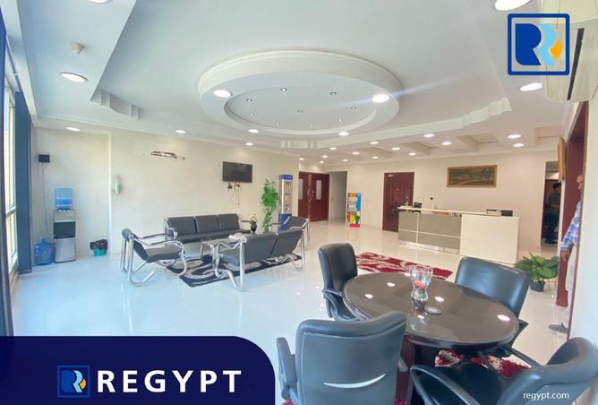 8151002 - Property Image 3