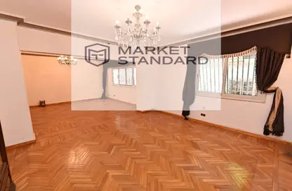 شقة - 3 غرف نوم - 2 حمامات للبيع في ميدان مصطفي محمود - المهندسين - الجيزة