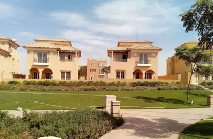 Villa - 4 Bedrooms - 3 Bathrooms for sale in Garden Lakes - 6 October Compounds - 6 October City - Giza