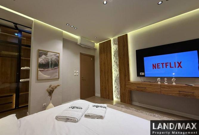 8421077 - Property Image 2