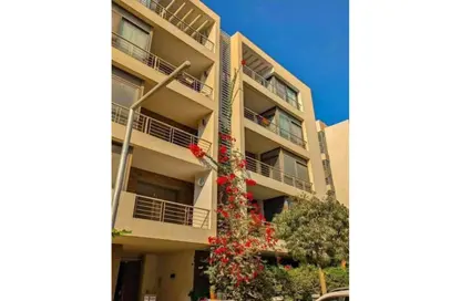 Apartment - 3 Bedrooms - 3 Bathrooms for sale in Tag Sultan - Ring Road - Cairo