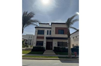 Townhouse - 6 Bedrooms - 4 Bathrooms for sale in Azzar - 5th Settlement Compounds - The 5th Settlement - New Cairo City - Cairo