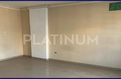 Apartment - 3 Bedrooms - 2 Bathrooms for rent in Othman Ahmed Othman St. - Smouha - Hay Sharq - Alexandria