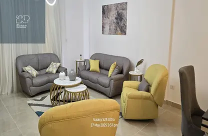 Apartment - 2 Bedrooms - 2 Bathrooms for rent in Fifth Square - The 5th Settlement - New Cairo City - Cairo