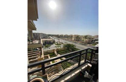 Apartment - 3 Bedrooms - 3 Bathrooms for sale in Alto - Uptown Cairo - Mokattam - Cairo