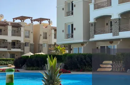 فيلا - 4 غرف نوم - 4 حمامات للبيع في بلو بلو - العين السخنة - السويس