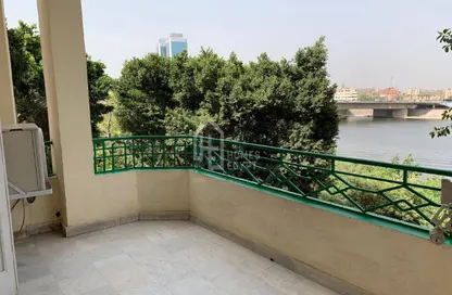 Apartment - 4 Bedrooms - 3 Bathrooms for rent in Mohamed Abdel Wahab St. - Zamalek - Cairo