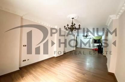 Apartment - 3 Bedrooms - 1 Bathroom for rent in Abd Al Moneim Sanad St. - Ibrahimia - Hay Wasat - Alexandria