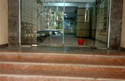 شقة - 2 غرف نوم - 2 حمامات للبيع في سابا باشا - حي شرق - الاسكندرية