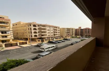 Apartment - 3 Bedrooms - 2 Bathrooms for sale in North Lotus - El Lotus - New Cairo City - Cairo
