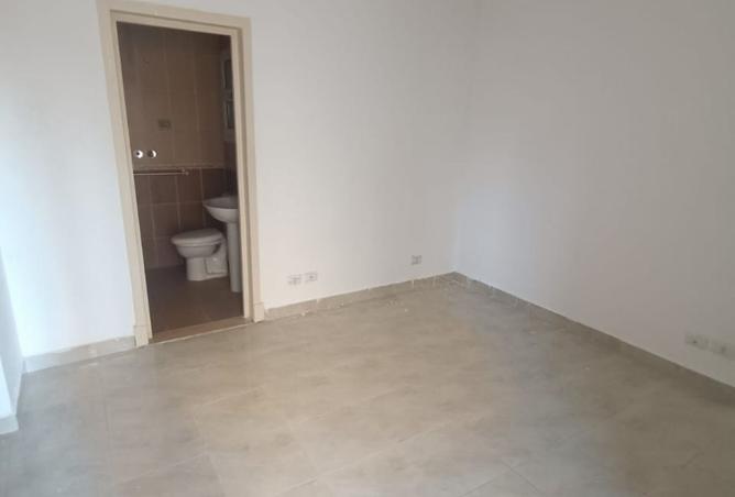 8323682 - Property Image 2