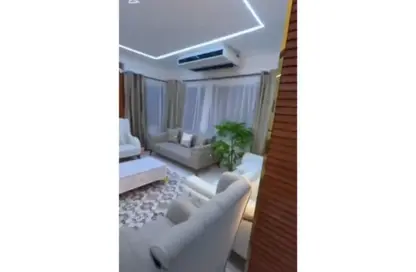 Apartment - 3 Bedrooms - 2 Bathrooms for rent in Moez Al Dawla St. - 6th Zone - Nasr City - Cairo