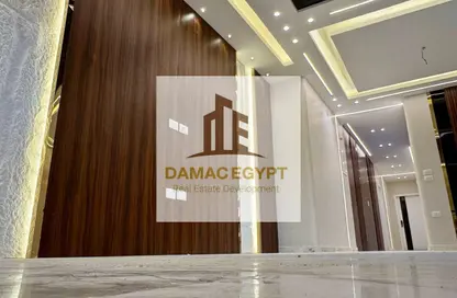 Apartment - 3 Bedrooms - 3 Bathrooms for sale in Al Mehwar Al Markazi - 1st District - 6 October City - Giza