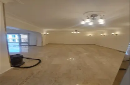 Apartment - 3 Bedrooms - 2 Bathrooms for sale in Heliopolis - Masr El Gedida - Cairo