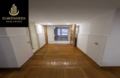 شقة - 4 غرف نوم - 3 حمامات للبيع في سرايات المعادي - حي المعادي - القاهرة